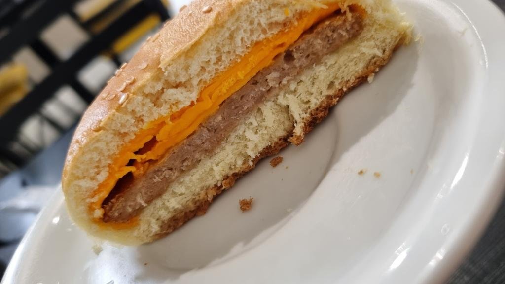 HAMBURGUINHO C/ CHEDDAR